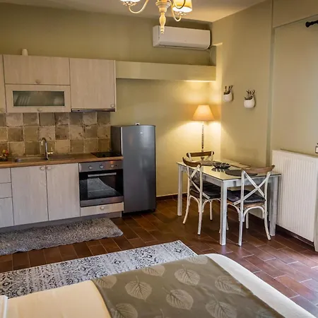 Maron Ιι Με Τζάκι Apartment Kalavryta Exterior photo
