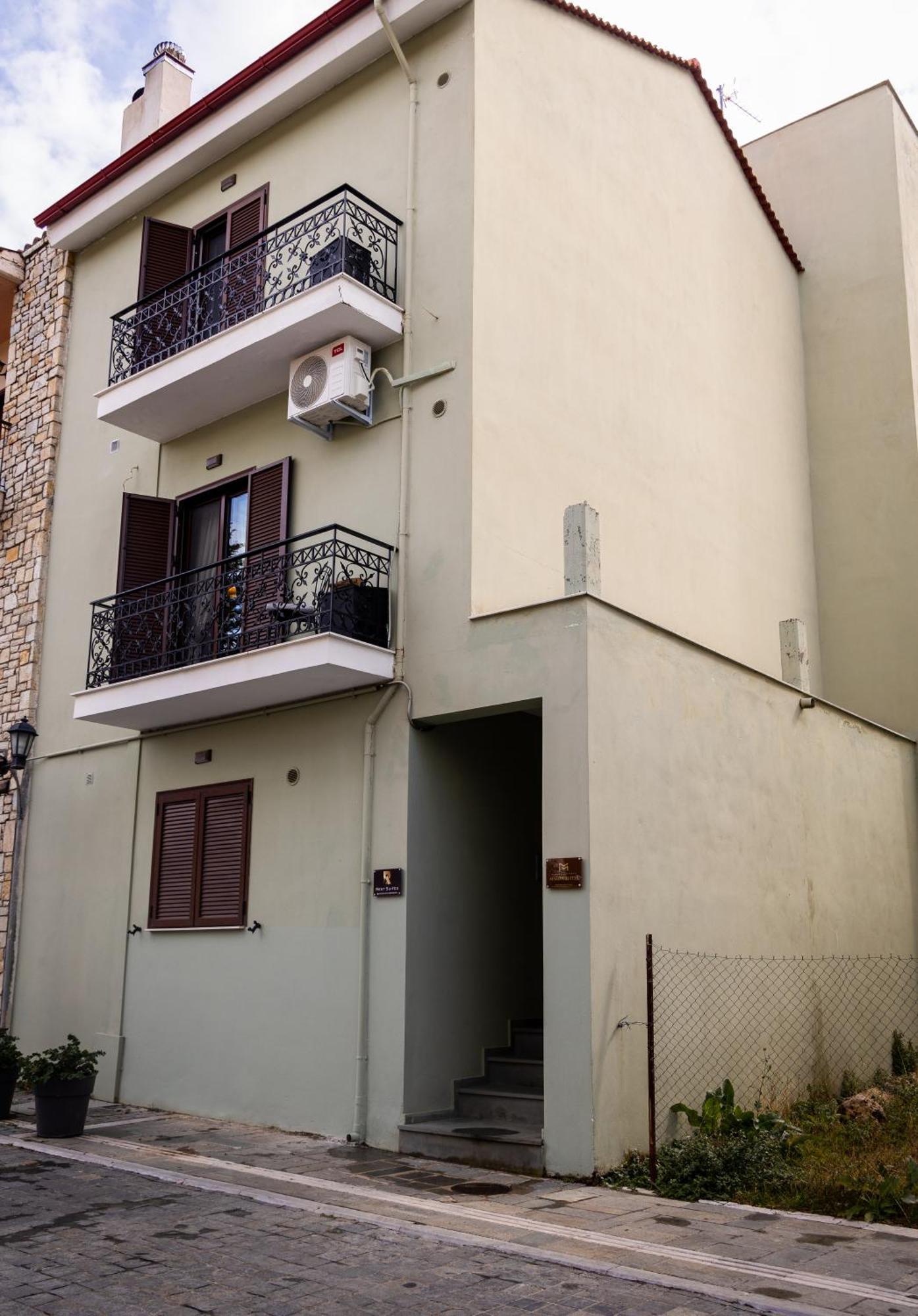Maron ιι με τζάκι